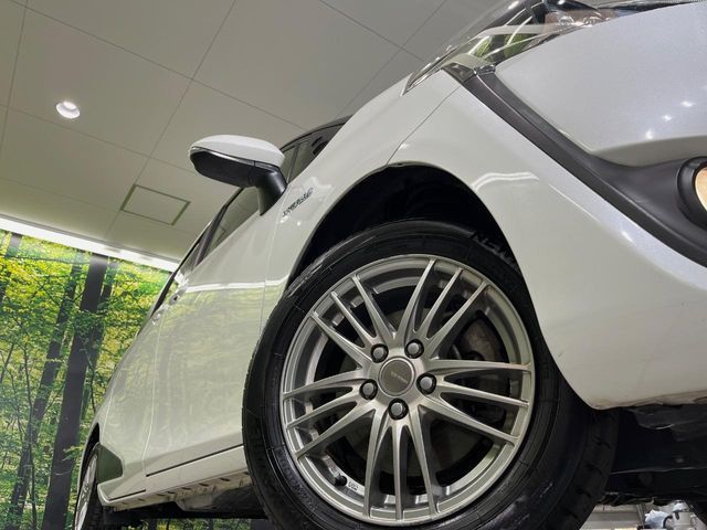 TOYOTA SIENTA HYBRID 2015