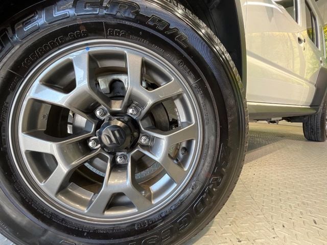 SUZUKI JIMNY NOMADE 2025