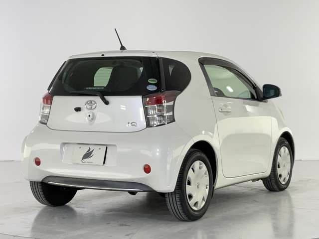 TOYOTA iQ 2013