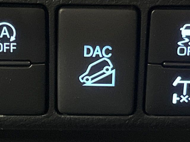 TOYOTA HILUX 4WD 2024