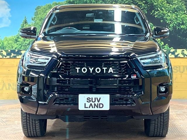 TOYOTA HILUX 4WD 2024