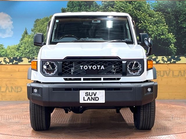 TOYOTA LANDCRUISER 70 2025