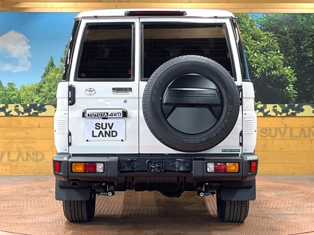 TOYOTA LANDCRUISER 70 2025