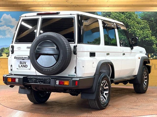 TOYOTA LANDCRUISER 70 2025