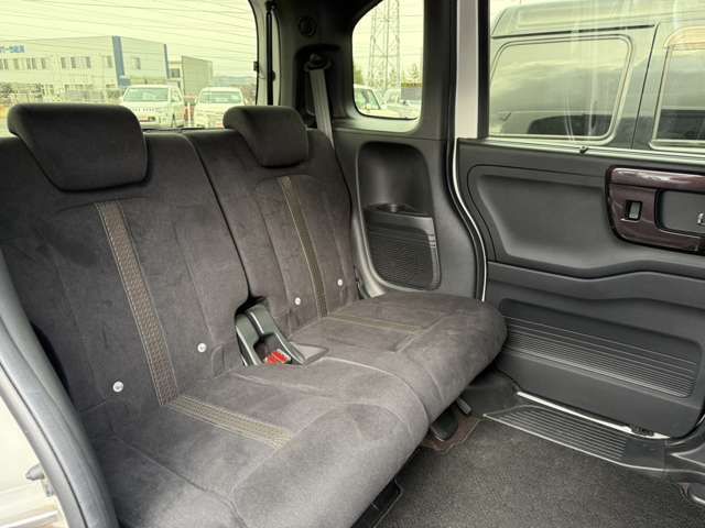 HONDA N BOX CUSTOM 4WD 2019