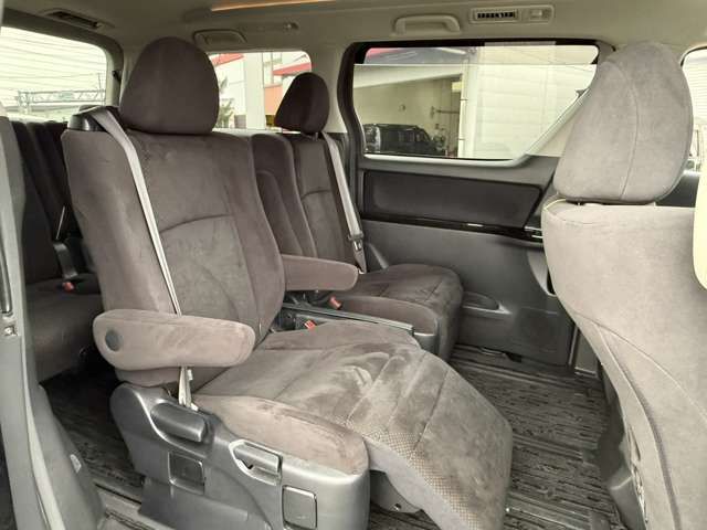 TOYOTA VELLFIRE 4WD 2010