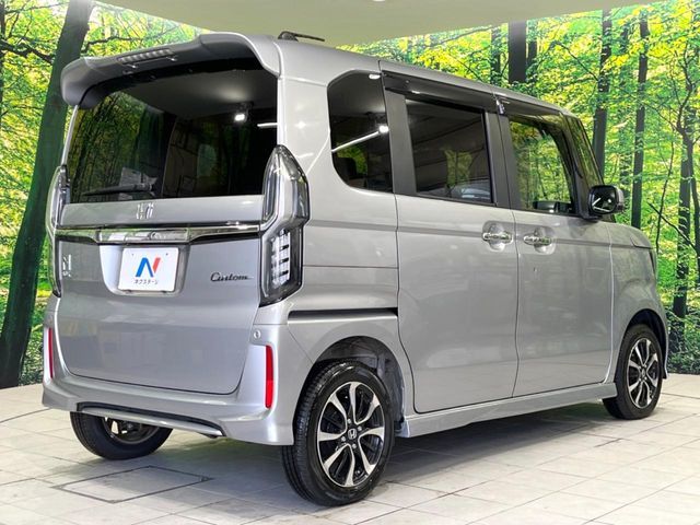 HONDA N BOX CUSTOM 4WD 2019