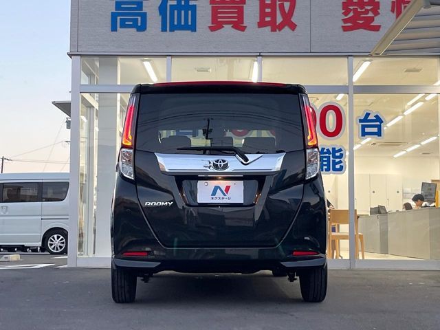 TOYOTA ROOMY 2023