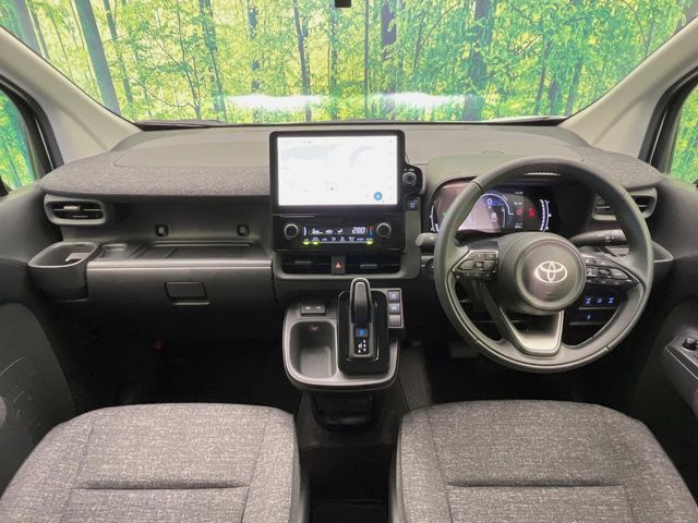 TOYOTA SIENTA HYBRID 2025