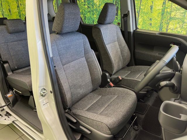 TOYOTA SIENTA HYBRID 2025