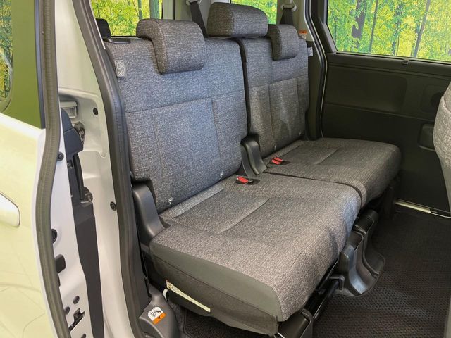 TOYOTA SIENTA HYBRID 2025