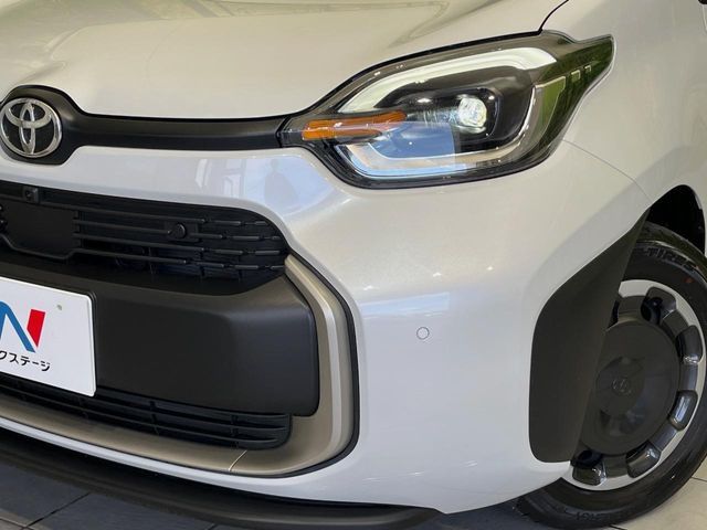 TOYOTA SIENTA HYBRID 2025