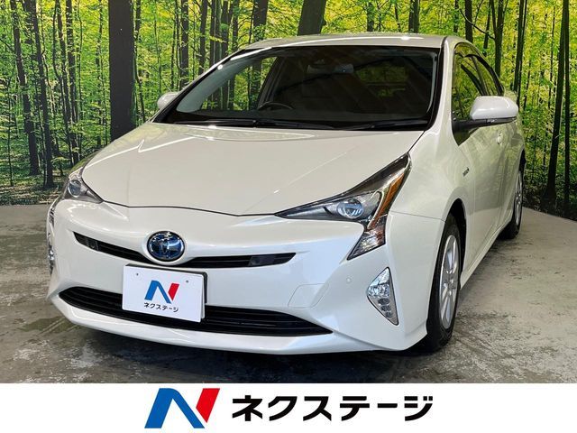 TOYOTA PRIUS 2018