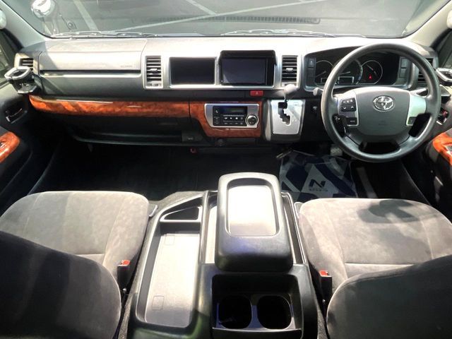 TOYOTA HIACE wagon 2019