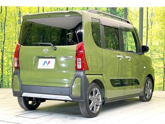 DAIHATSU TANTO FAN CROSS 2025