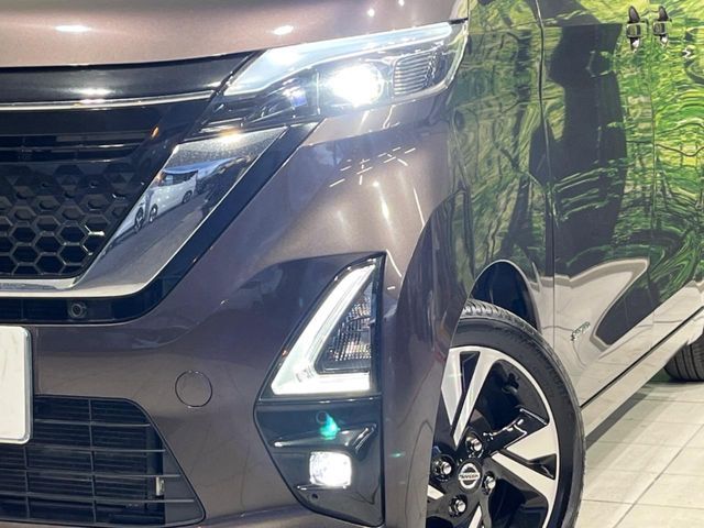 NISSAN ROOX 2020