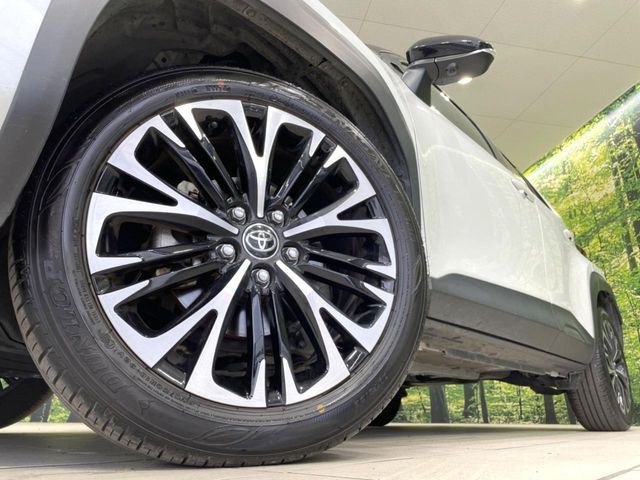 TOYOTA YARIS CROSS 2025