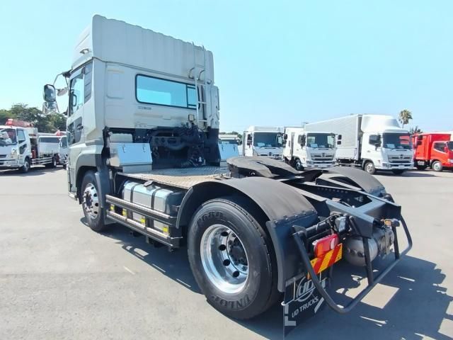 NISSAN DIESEL Quon 2019