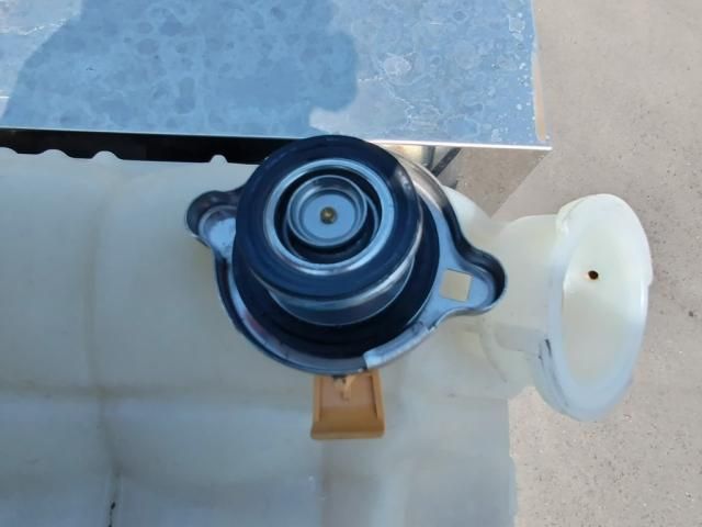 NISSAN DIESEL Quon 2019