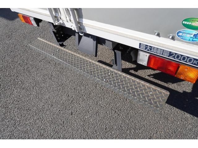 MITSUBISHI CANTER 2023