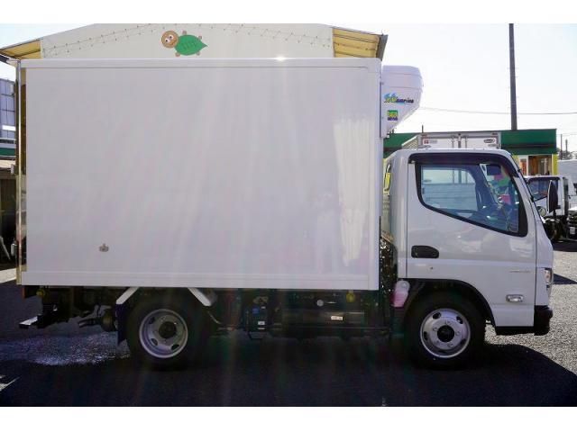 MITSUBISHI CANTER 2025