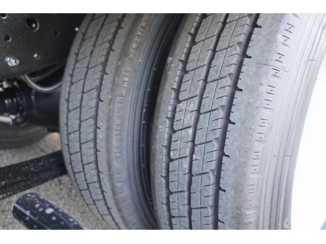 MITSUBISHI CANTER 2025