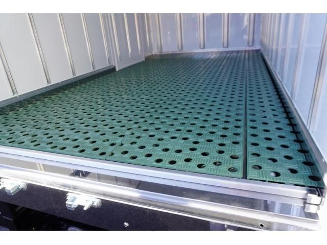 MITSUBISHI CANTER 2025