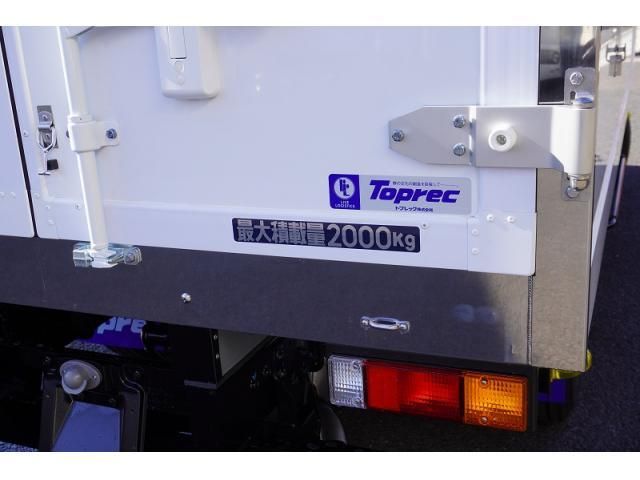 MITSUBISHI CANTER 2025