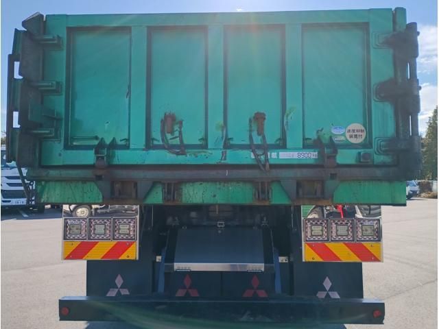 MITSUBISHI FUSOU SUPER GREAT 2014