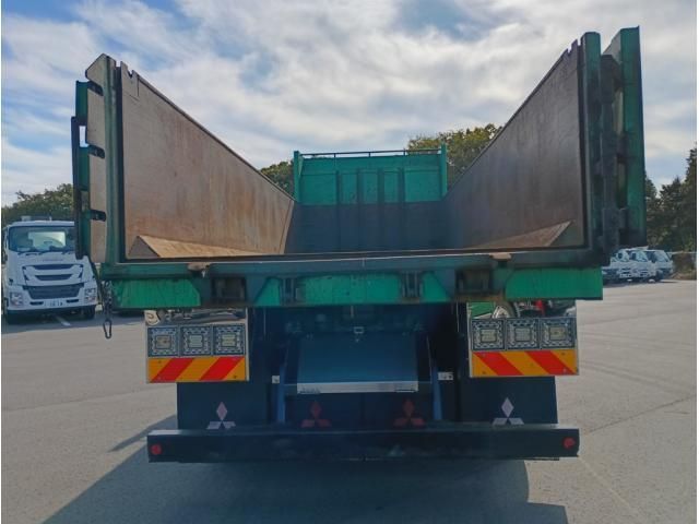 MITSUBISHI FUSOU SUPER GREAT 2014