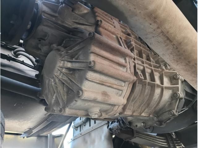 MITSUBISHI FUSOU SUPER GREAT 2014