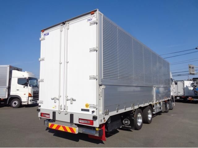 NISSAN DIESEL Quon 2024