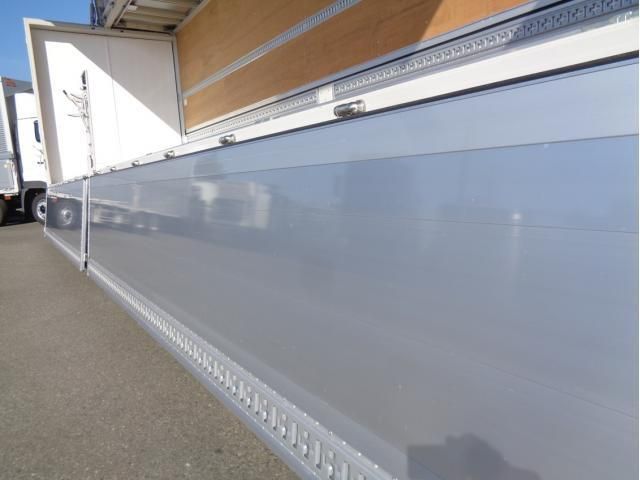 NISSAN DIESEL Quon 2024