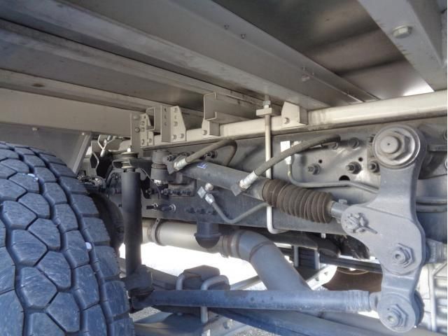 NISSAN DIESEL Quon 2024