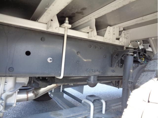 NISSAN DIESEL Quon 2024