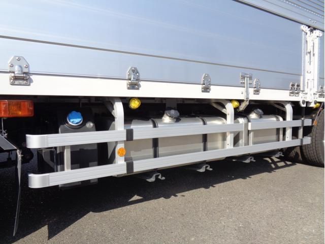 NISSAN DIESEL Quon 2024