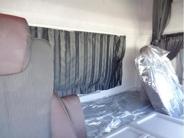 NISSAN DIESEL Quon 2024