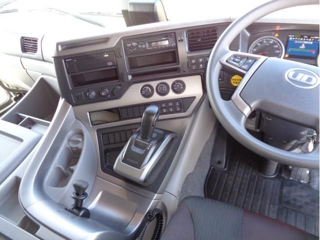 NISSAN DIESEL Quon 2024