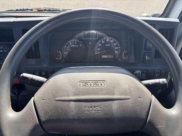 ISUZU ELF 2013