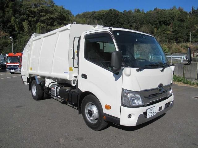 HINO DUTRO 2024