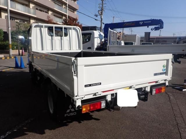 MITSUBISHI CANTER 2025