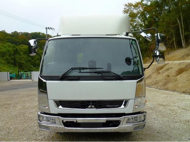 MITSUBISHI FUSOU FIGHTER 2023