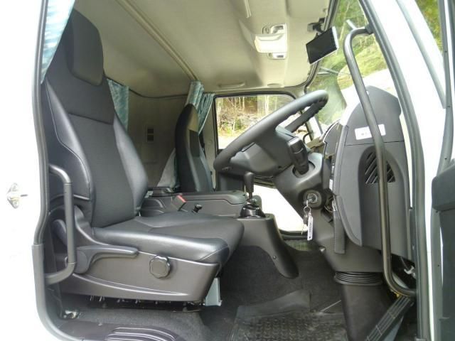 MITSUBISHI FUSOU FIGHTER 2023