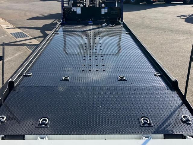 MITSUBISHI CANTER 2025