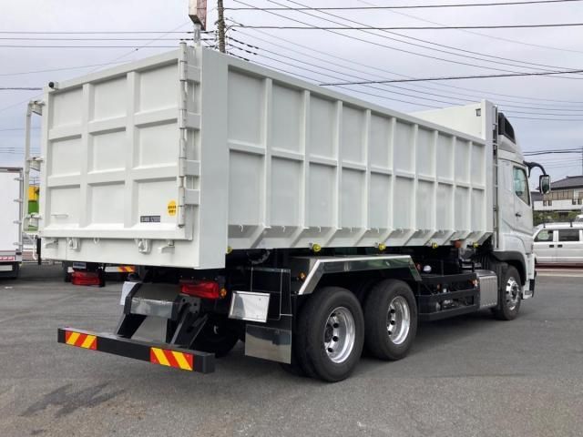 MITSUBISHI FUSOU SUPER GREAT 2025