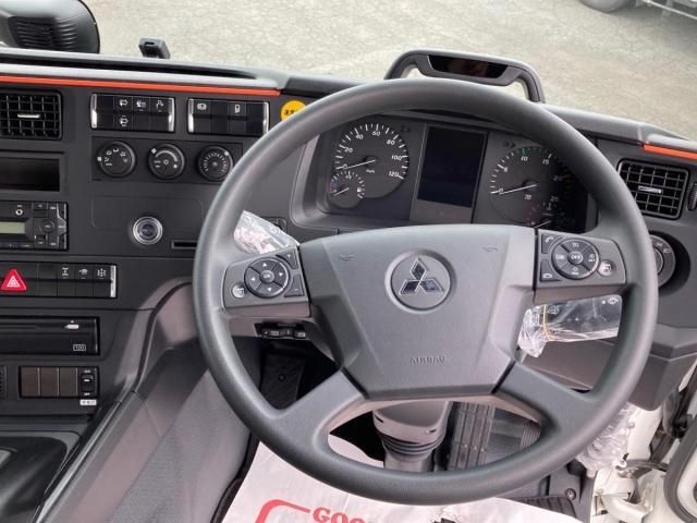 MITSUBISHI FUSOU SUPER GREAT 2025