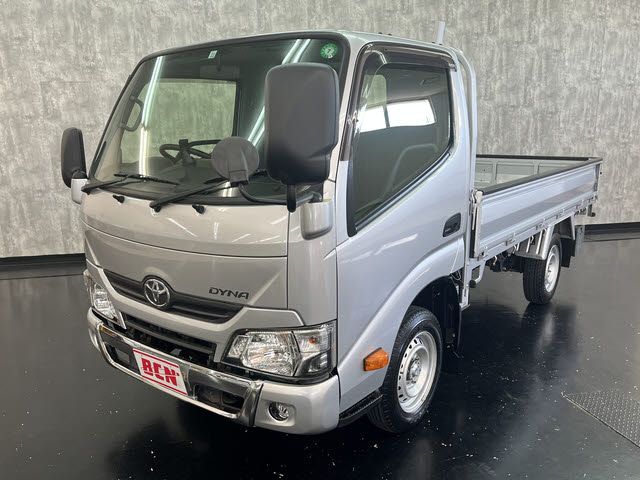 TOYOTA DYNA 2020