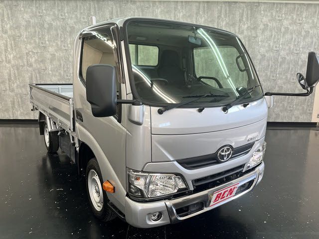 TOYOTA DYNA 2020