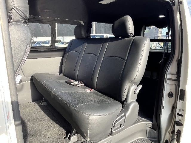 TOYOTA HIACE van 4WD 2021