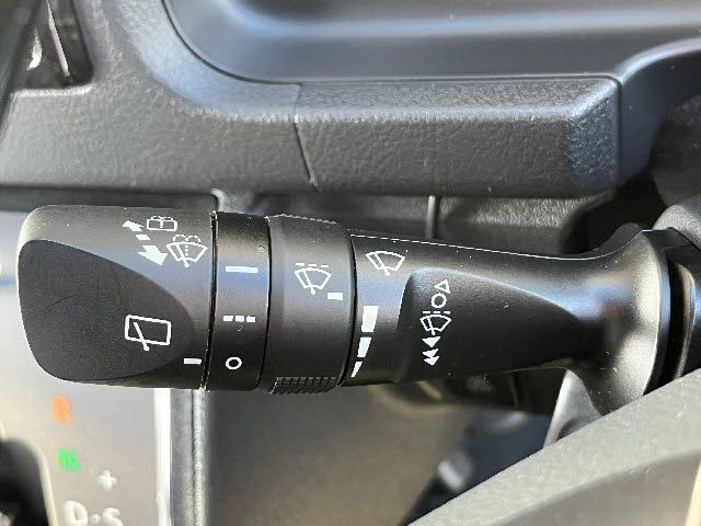 TOYOTA HIACE van 4WD 2021